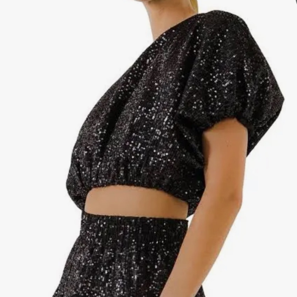 NWT Endless Rose Black Sequin Bubble Hem Crop Top